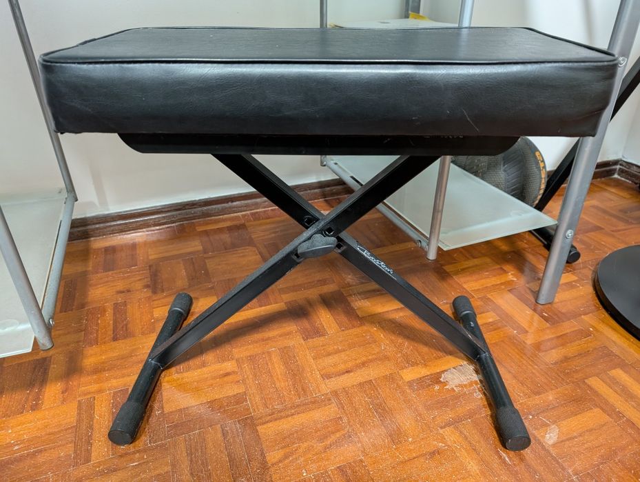 Piano Roland ex 10 como novo