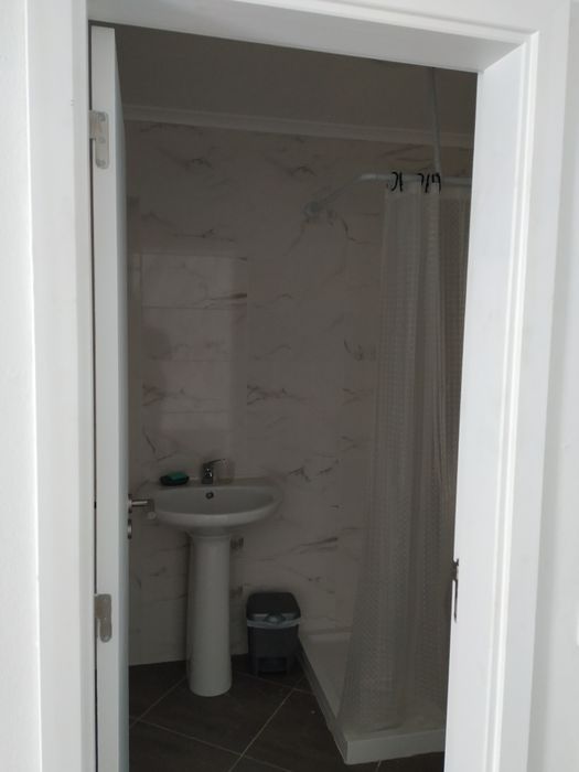 Arrenda-se espaço multiusos