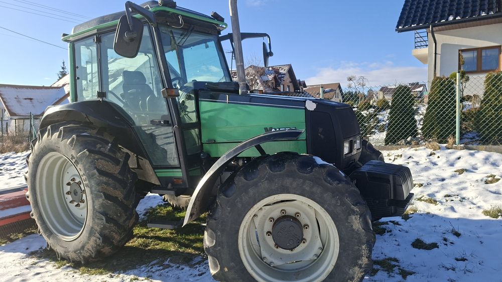 Ciągnik VALTRA A95
