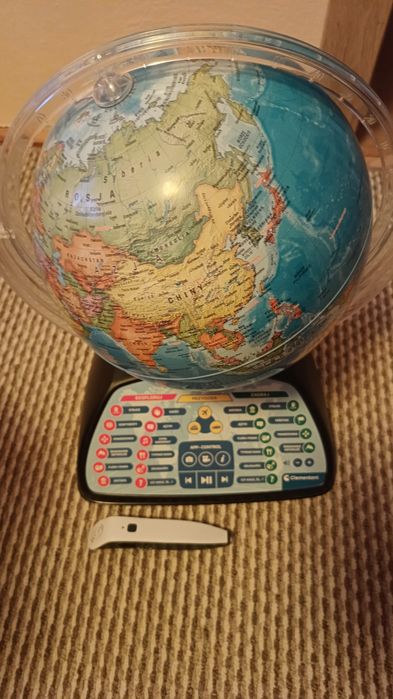 Interaktywny globus Clementoni