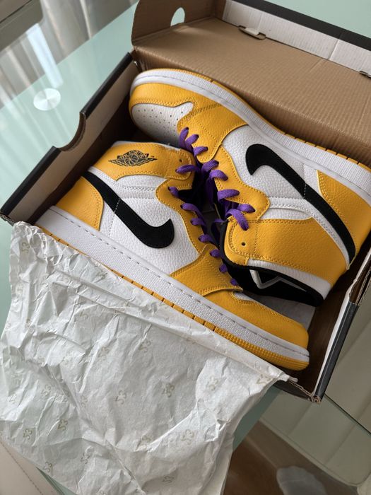 Nike Jordan retro 1 mid