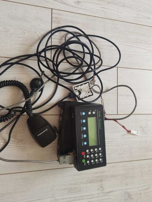 Radiotelefon motorola CM140 + terminal z anteną ELE radio do ELE