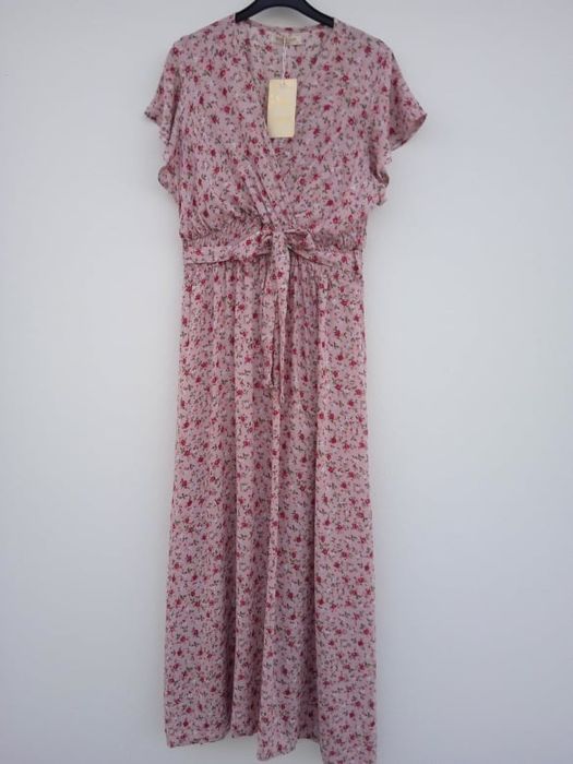 Vestido novo com etiqueta