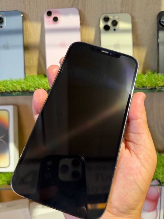 Продам iPhone12ProMax 256Gb 100 % Аккамулятор