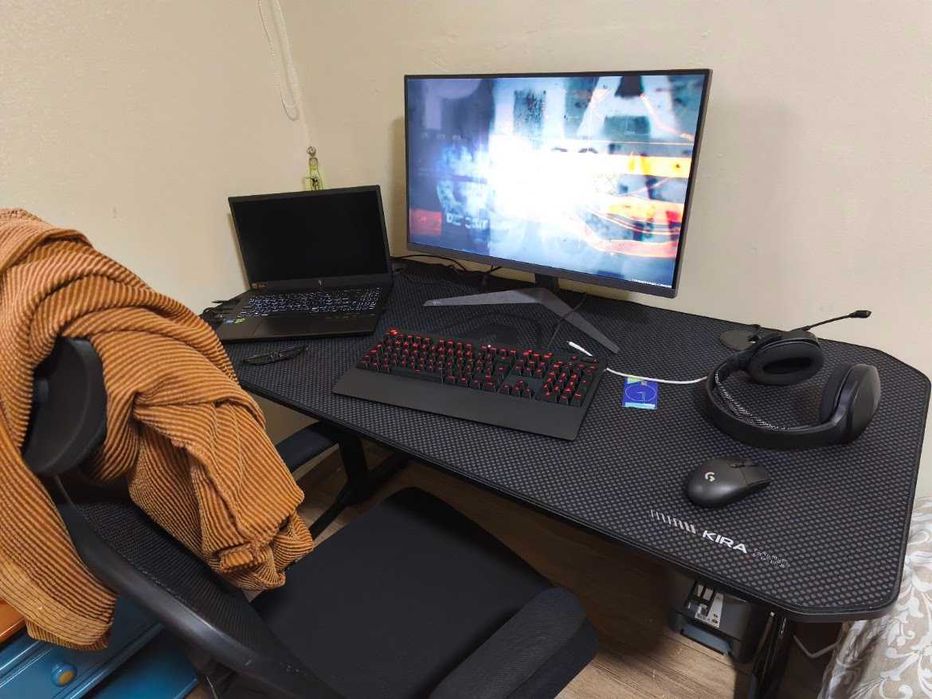 Secretária Gaming Alpha Gamer Kira V3 (140x66cm)