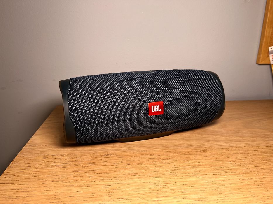 Głośnik bezprzewodowy JBL Charge 4 - praktycznie nowy