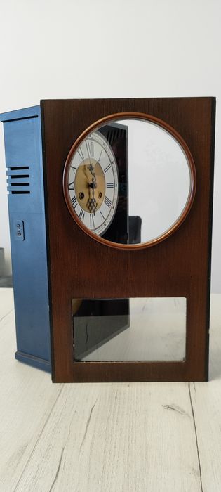 Zegar ścienny nakręcany Metron Antyk