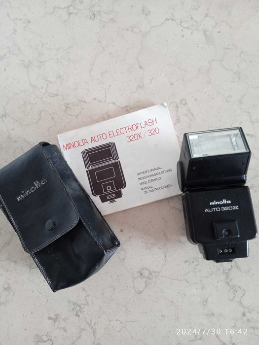 Flash Minolta Auto 320X