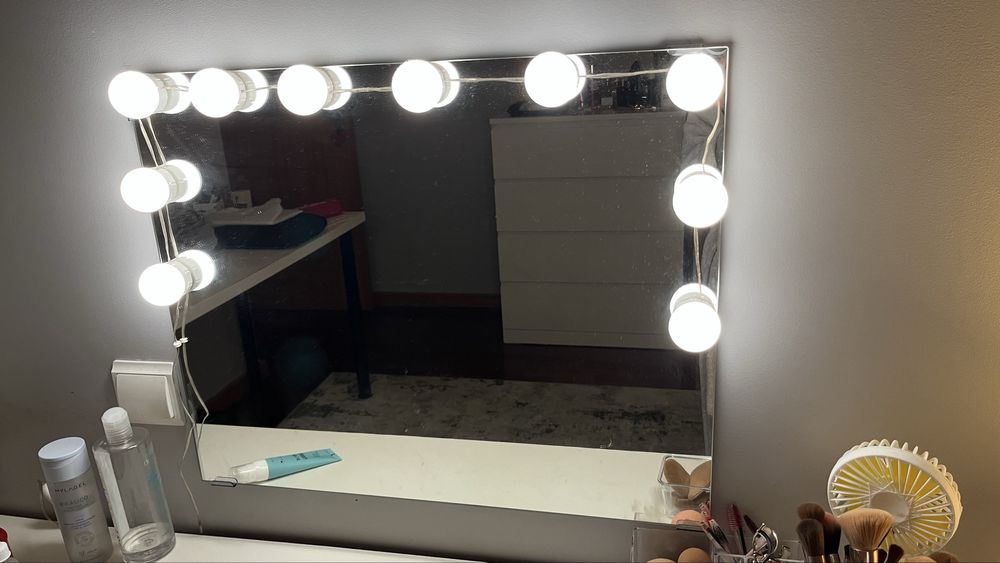 Toucador + espelho + lampadas