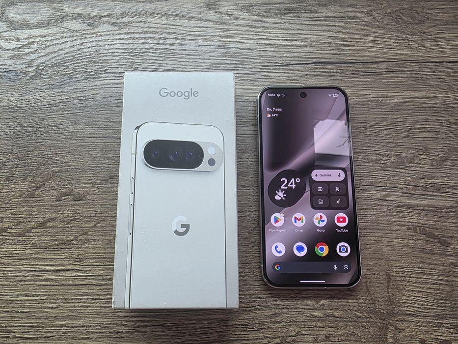 Google Pixel 10 Pro 16/256GB Porcelain (Європа Sim+Esim)