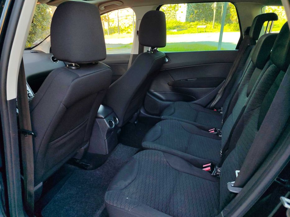 Peugeot 308SW 1.6HDI Executive CMV6