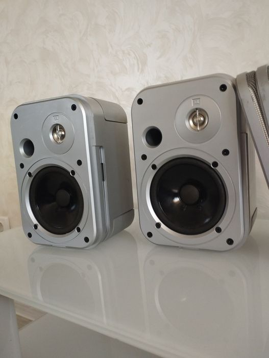 Колонки JBL control ONE