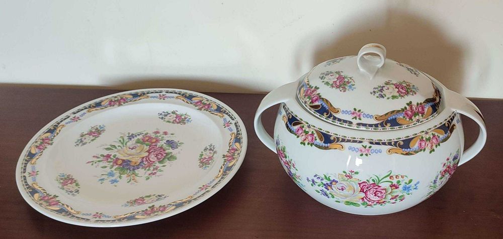 Prato e Terrina Vizavi de Porcelana