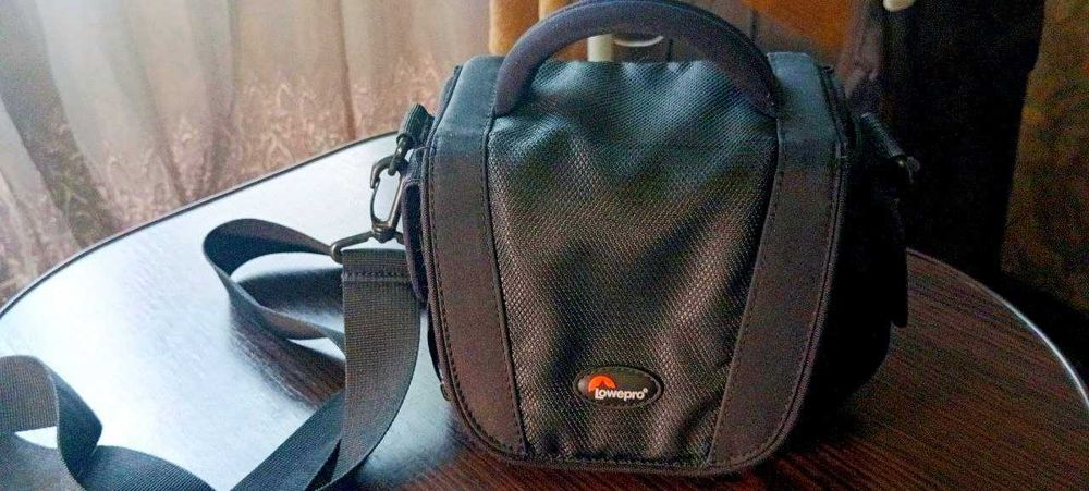 Сумка/кейс для фото/видеокамеры "Lowepro" Б/у в отличном состоянии.