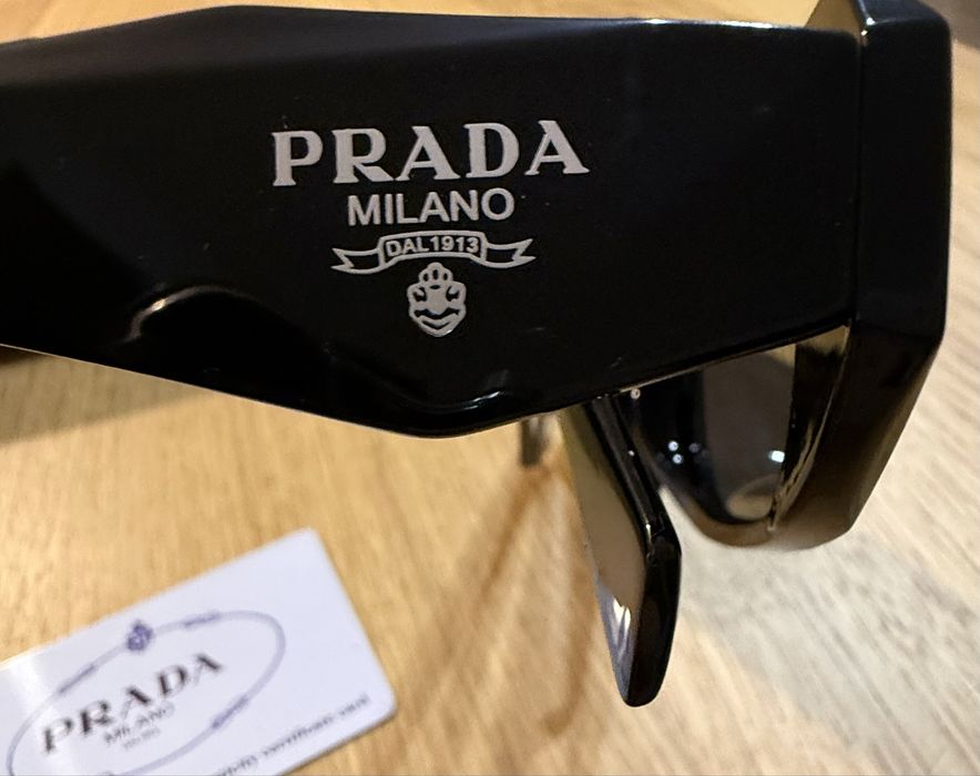 Okulary Przeciwsłoneczne Prada