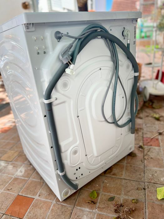 Máquina de lavar e secar Hisense 10,5kg/6kg – Wi-Fi – Steam