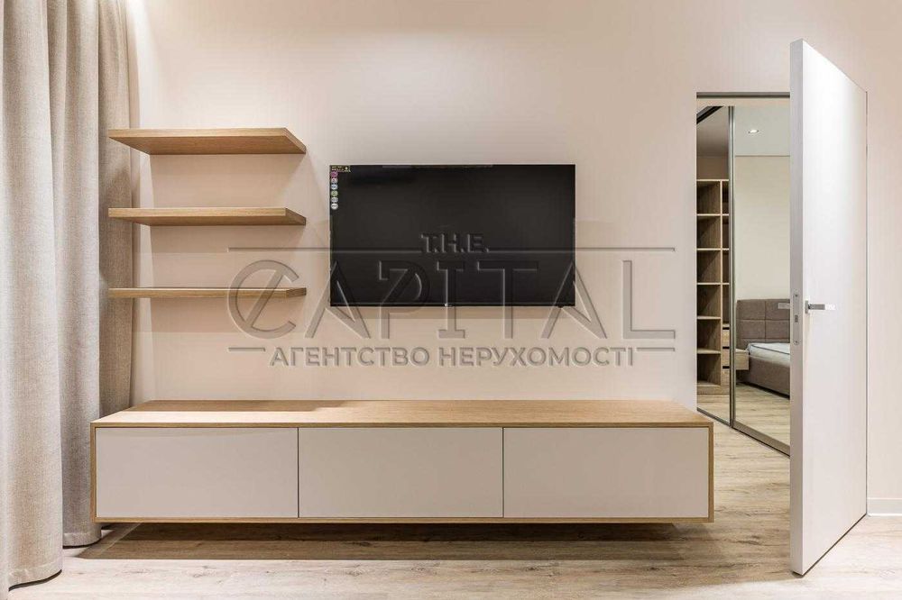 Аренда квартиры / WHITE LINES / Первая сдача