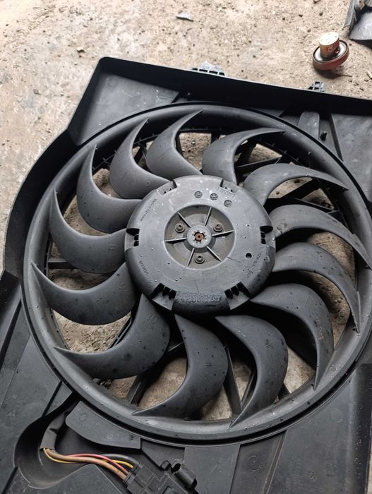 Вентилятор охлаждения Ford Mondeo Mk3 Дизель В сборе. Оригинал