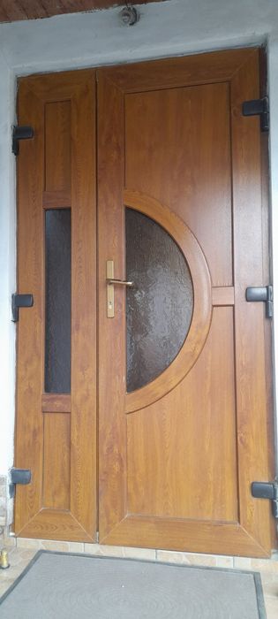 Двері вхідні металопластикові. Установка дверей Івано-Франківськ