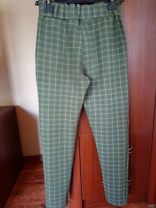 Spodnie damskie w kratkę