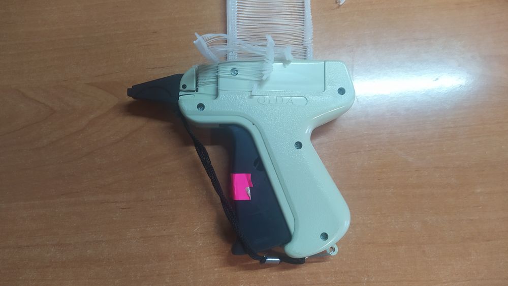 Пистолет для этикеток