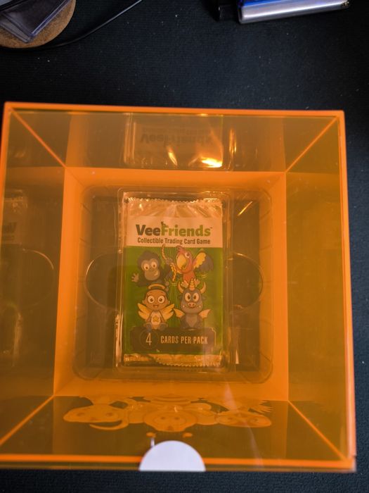 Cartas colecionáveis VeeFriends