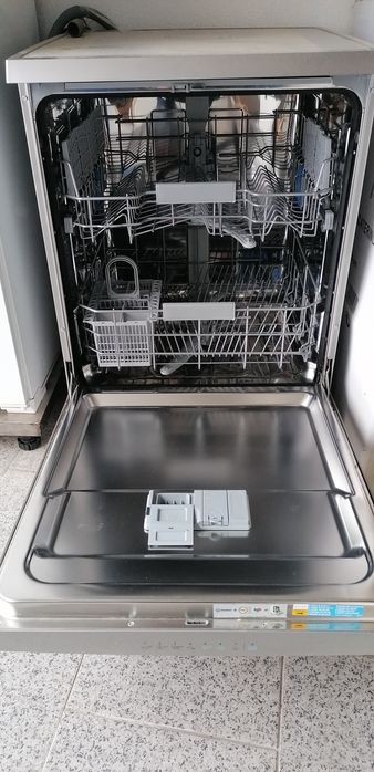 Máquina de lavar loiça de encastrar