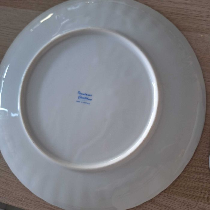 Pratos Porcelana