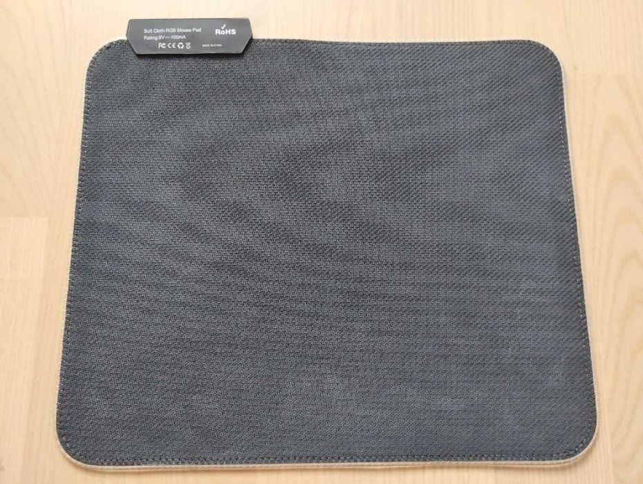 Podkładka pod mysz Huzaro RGB 30x25 cm, stan bardzo dobry!