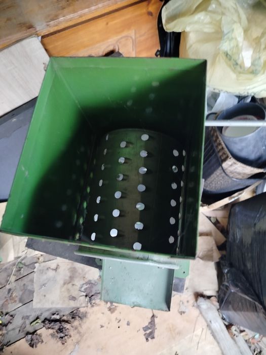 Ręczna Krajalnica do buraków i tp.