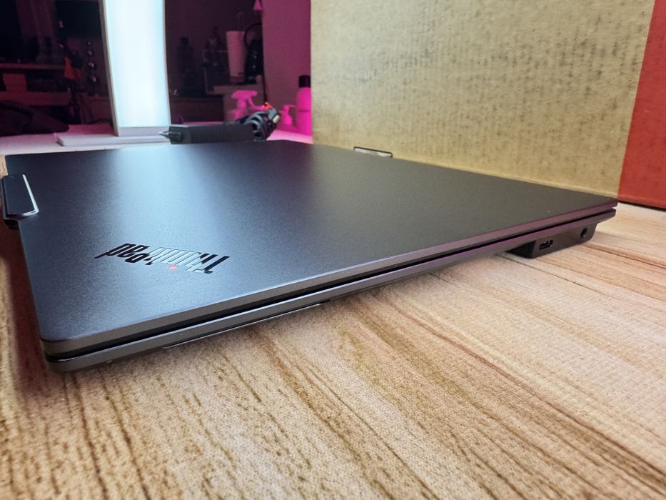 Lenovo ThinkPad X9-14 G1 Aura Ultra 7 258V 512/32GB OLED win 11 pro