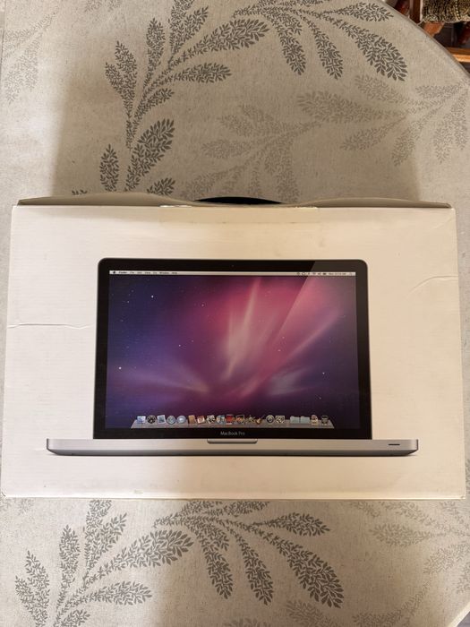 Apple MacBook Pro 15” A1286 (Mid 2010) Intel Core i5 / 4GB / 320GB