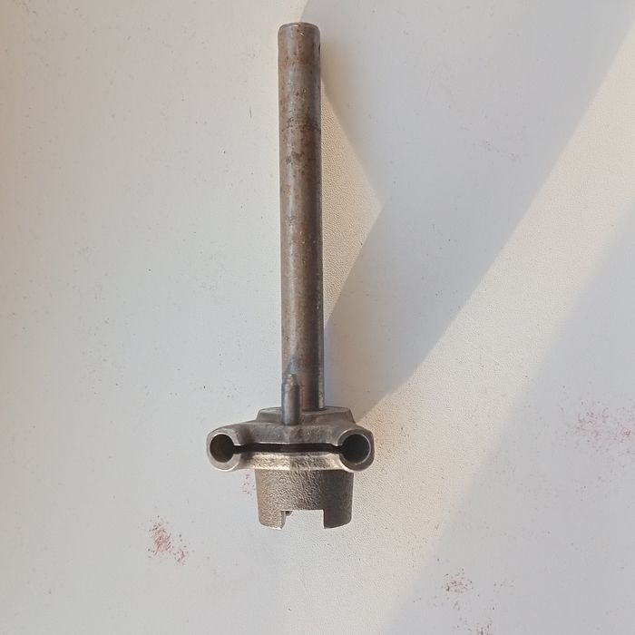 Рогатий вал Ява оригінальний ЧССР бензопила