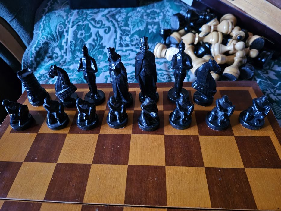 Шахматные фигуры рыцари