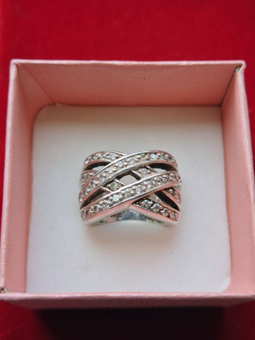 Anel de prata com Marcassites