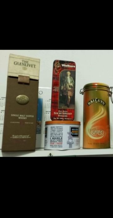 Latas antigas diversas