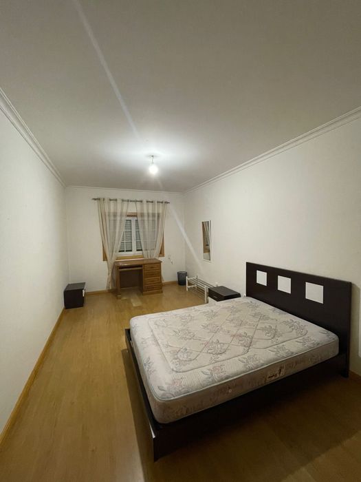 Quarto para arrendar