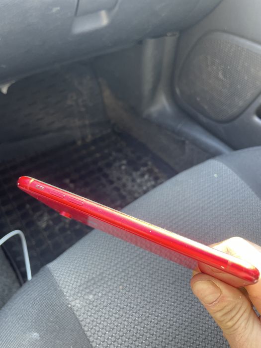 Продам iphone xr 64