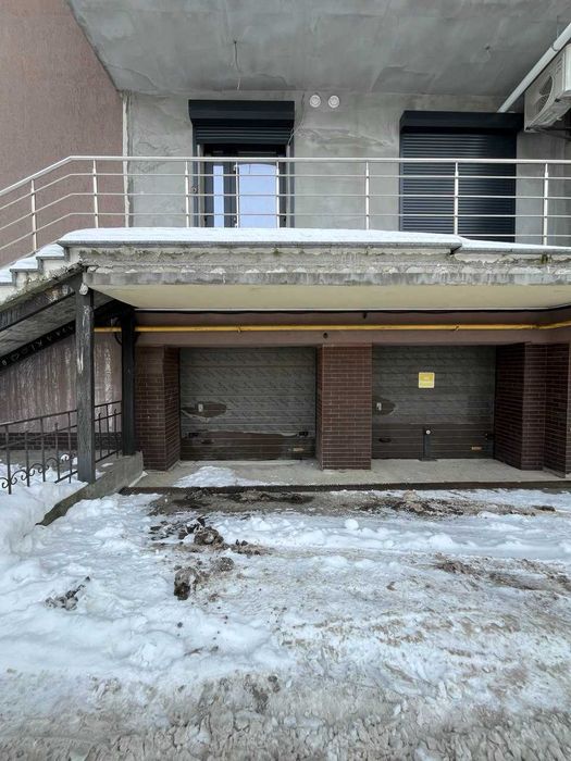 Продам гараж в центрі по вул.Січових,76в