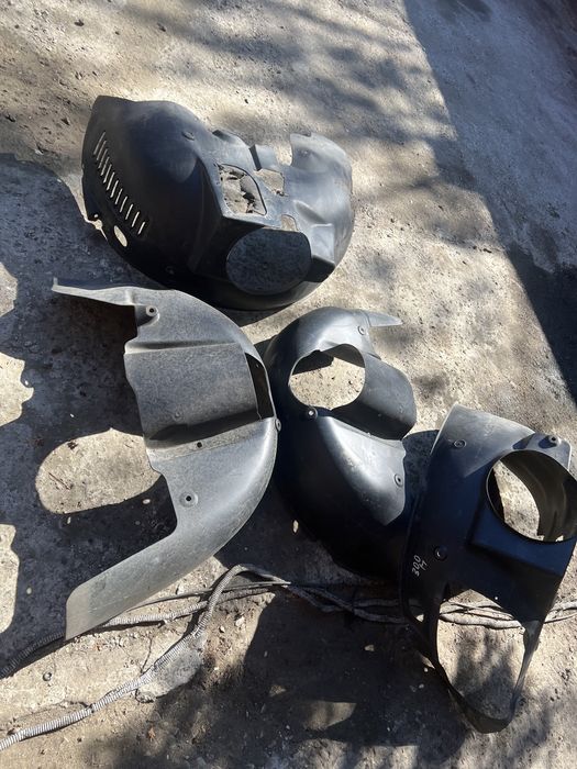 Подкрылок передний крайслер 300м chrysler 300 m