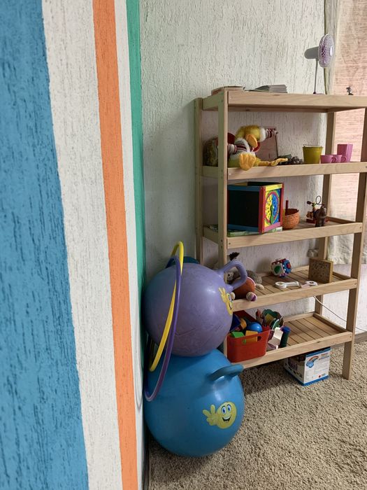 Стелаж деревʼяний