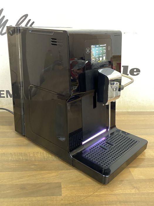 Кавоварка/кофемашина з Німеччини Krups Intuition