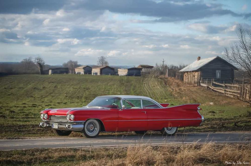 Auta do ślubu. Cadillac DeVille Cabrio/Cadillac DeVille Coupe.