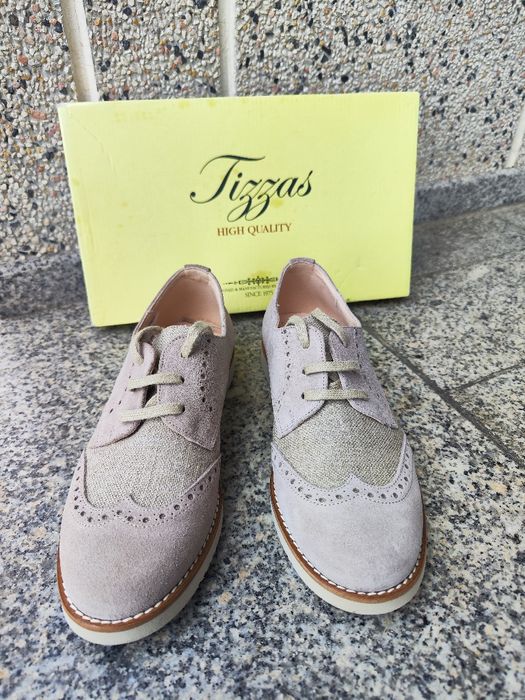 Sapatos criança da marca TIZZAS