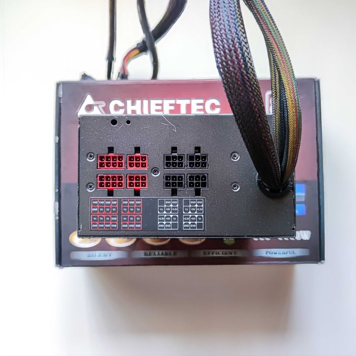 Блок питания Chieftec APS-700C - лучшее качество и стабильность