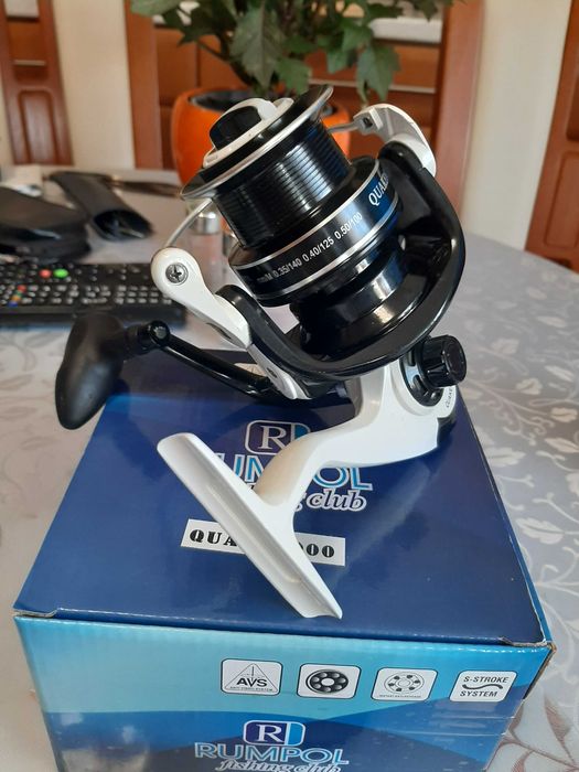 Kołowrotek Quake 6000.