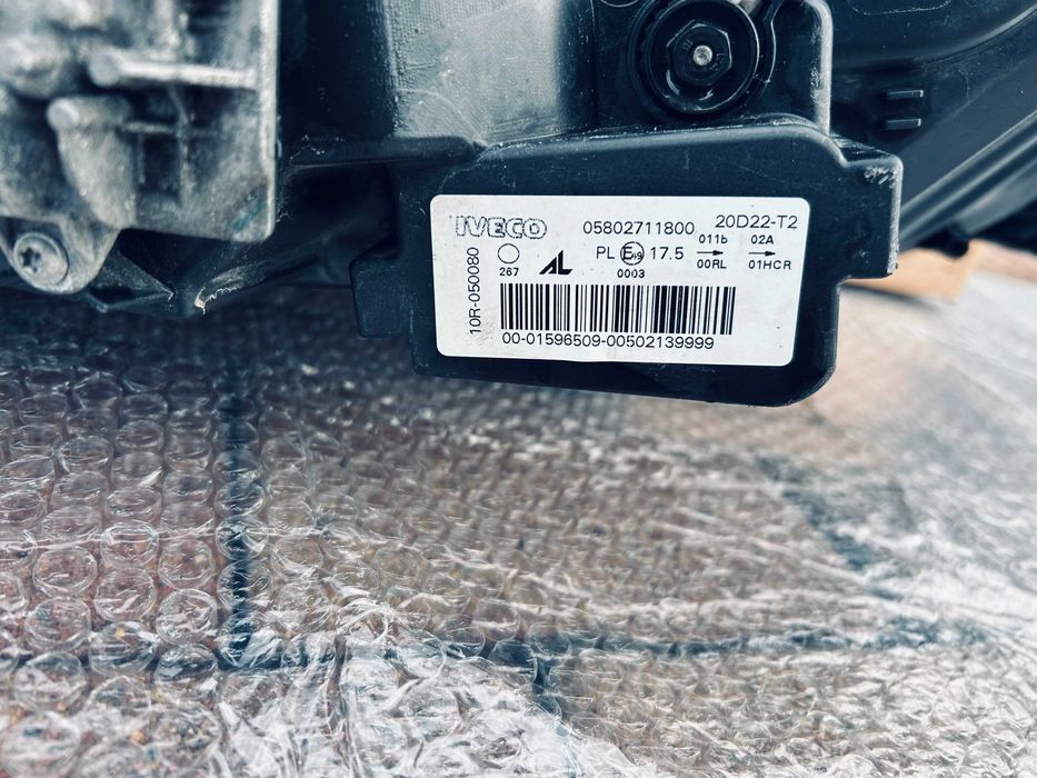 Lampa Reflektor Iveco Daily LED Lift 2019- Lewa Stan Idealny !