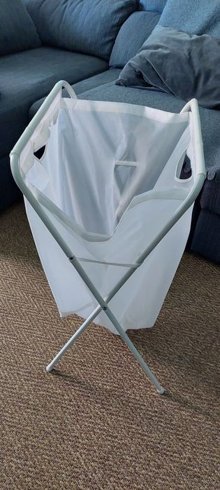 Cesto de roupa IKEA