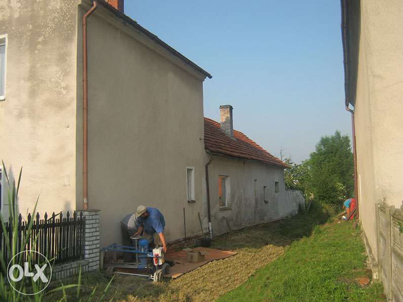 Osuszanie, PODCINANIE ścian budynków