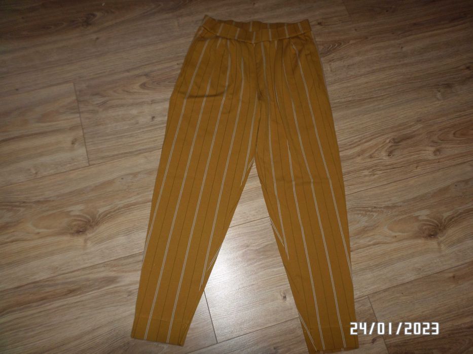 firmowe spodnie damskie -PULL&BEAR -XS/S